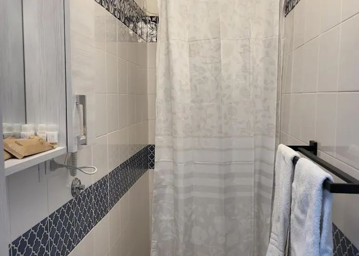 Jubilee Oda ve Kahvaltı 4*